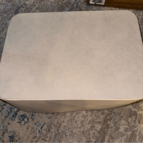 NEW Threshold Storage Bin - Picture 5 of 5